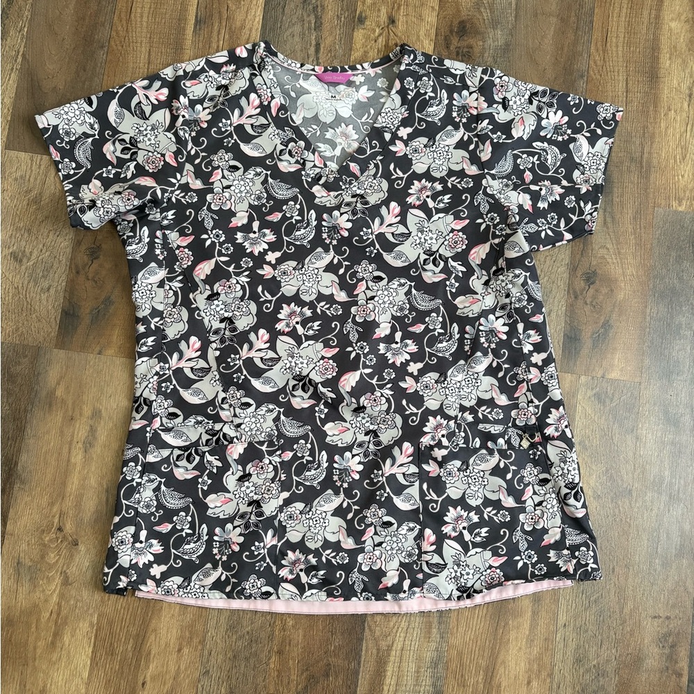 Vera Bradley Scrub Top